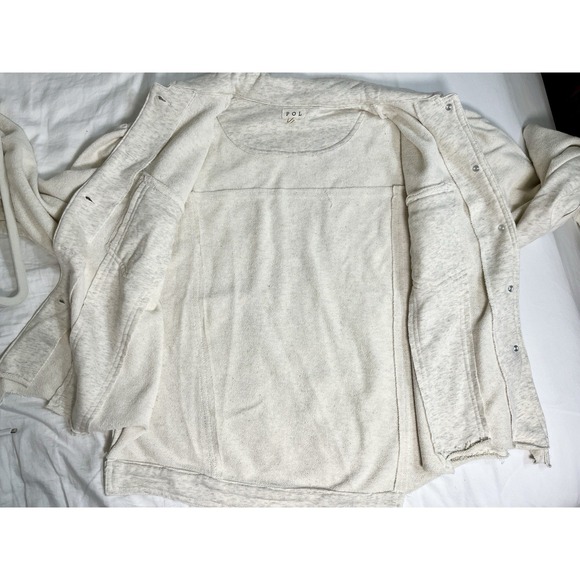 POL Cream Knit Shacket Jacket Button Front Raw Hem Lightweight Size S Boho - Picture 6 of 11